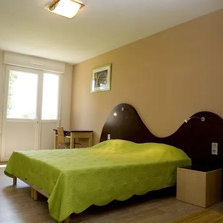 Guest house La Maison Des Cent Vallees Naucelle