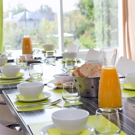 Guest house La Maison Des Cent Vallees Naucelle