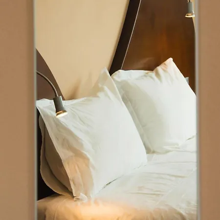 La Maison Des Cent Vallees Guest house 2*