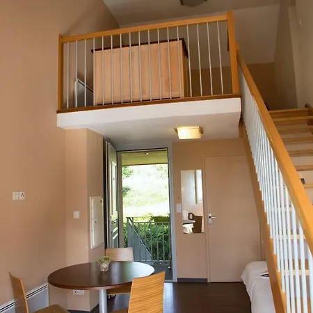 Guest house La Maison Des Cent Vallees 2*