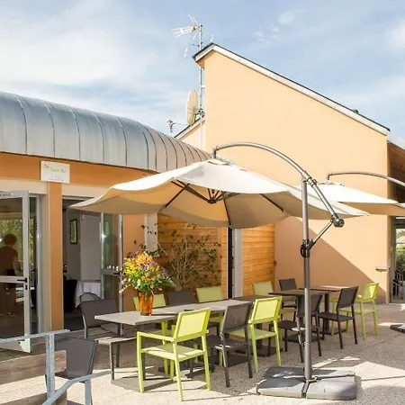 Guest house La Maison Des Cent Vallees